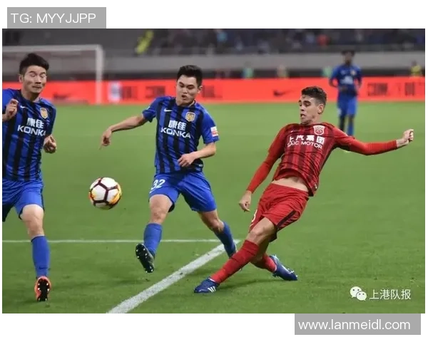 重庆足球队以86分领跑杯赛积分榜展现强大实力和争冠决心