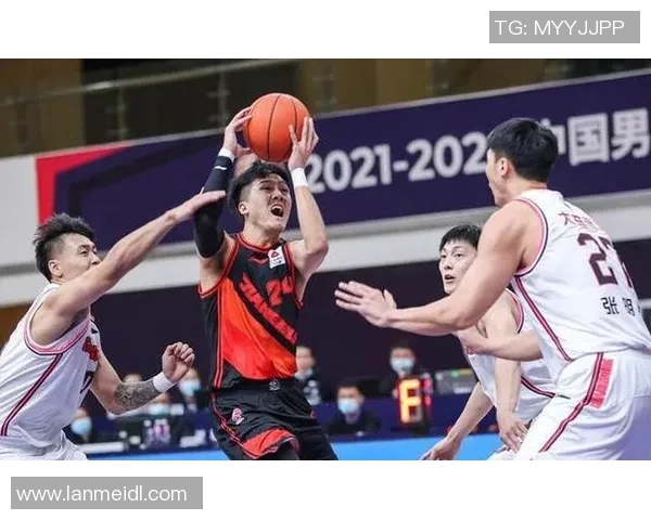 武汉篮球队实力飙升助力球队在全国力量排名中创下新高