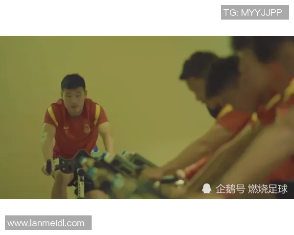 球迷对足球明星的热爱与追捧背后的心理因素探讨