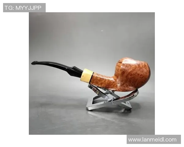 英格尔足球明星的传奇故事与成就解析