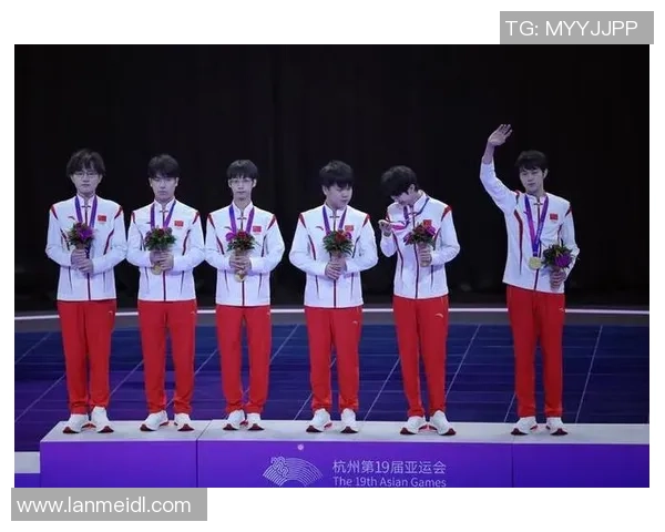 重庆羽毛球队在亚运会拼搏历程中的荣耀与挑战全景回顾